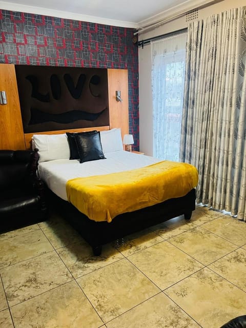 Parow city -Star Legend Lodge Hotel in Cape Town