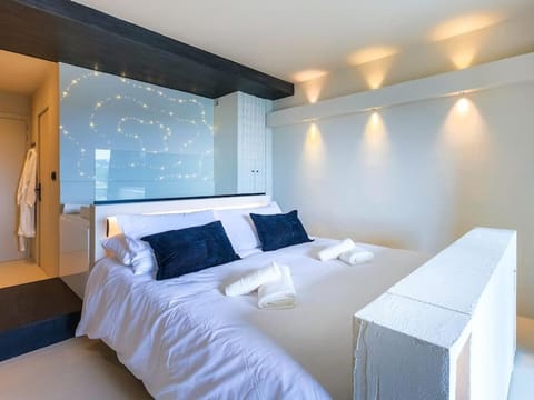 LOVE IN Bandol - Balneo & Vue Mer Apartment in Sanary-sur-Mer