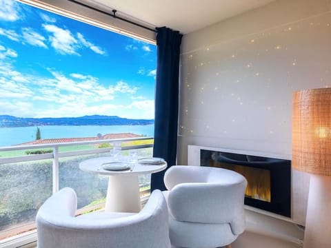 LOVE IN Bandol - Balneo & Vue Mer Apartment in Sanary-sur-Mer