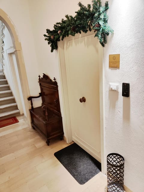 Oliver Twist in Venice Apartment in San Marco