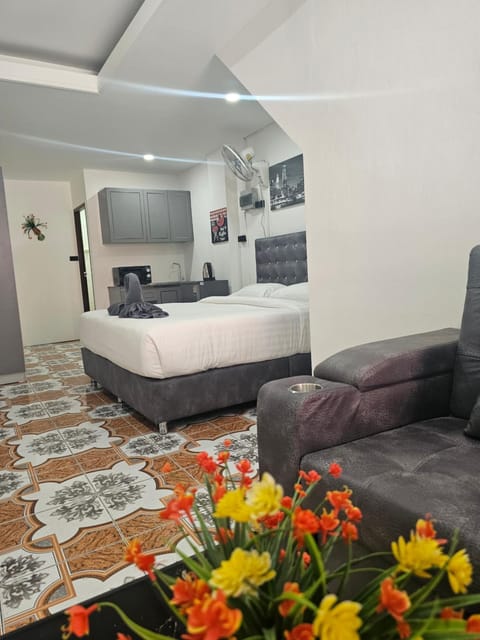 Photo of the whole room, Seating area, Evening entertainment, Bedroom, kitchen