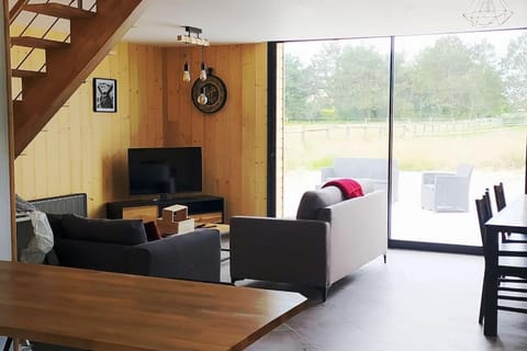 Le gîte de la Ferme House in Portbail