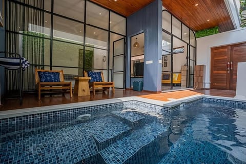 Property building, Swimming pool