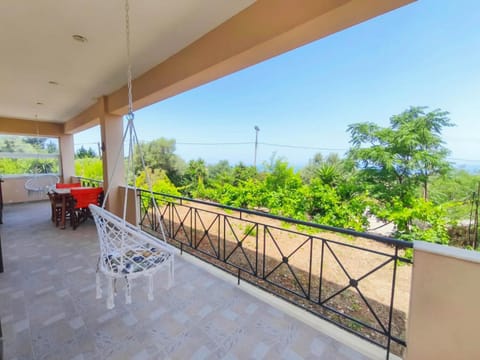Patio, Natural landscape, Garden, View (from property/room), Balcony/Terrace, Garden view