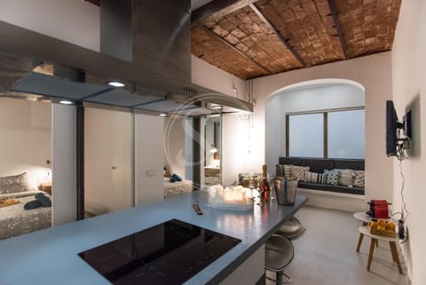 TV and multimedia, Living room, Photo of the whole room, Seating area, Dining area, Bedroom