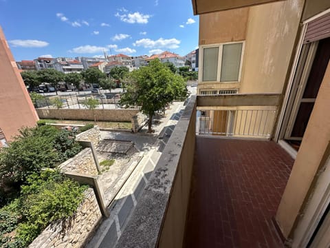 Apartment Sunshine Apartment in Split