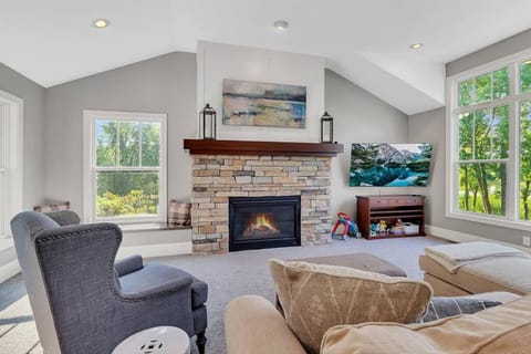 Long Lake Vacay House in Minnesota