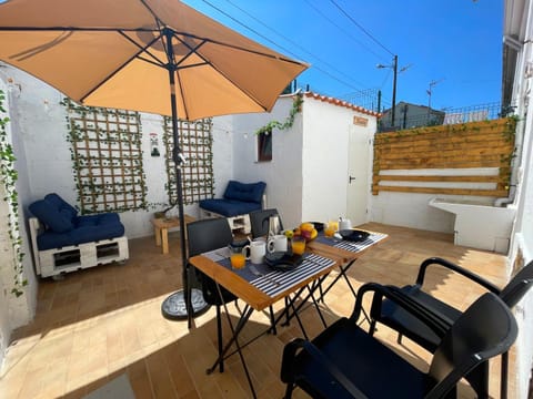 Patio, Off site, Garden, Balcony/Terrace, Food, Breakfast
