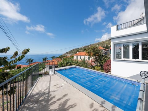 Sea view, Swimming pool