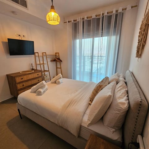 TV and multimedia, Bedroom