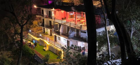 Property building, Night