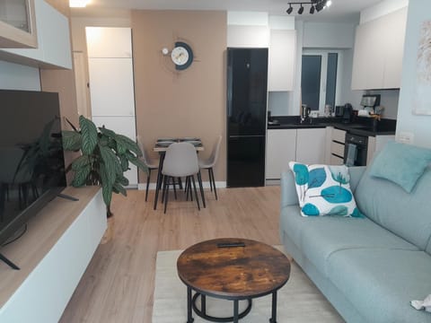 Kitchen or kitchenette, Living room, Dining area