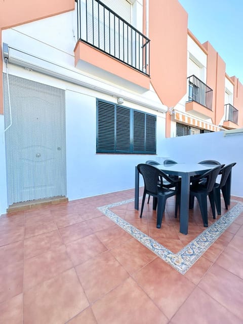 Dining area, air conditioner