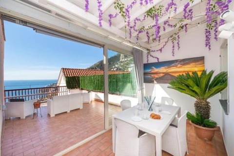 Day, Natural landscape, Balcony/Terrace, Sea view