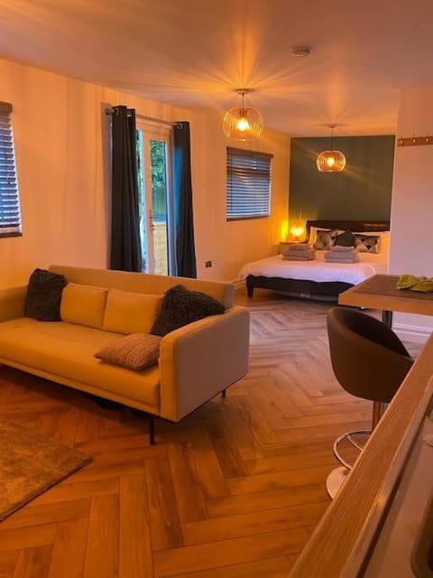 Cozy Cabin with Modern Comforts Cabin in Oxford