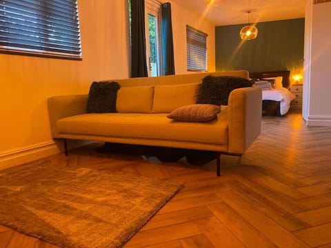 Cozy Cabin with Modern Comforts Cabin in Oxford