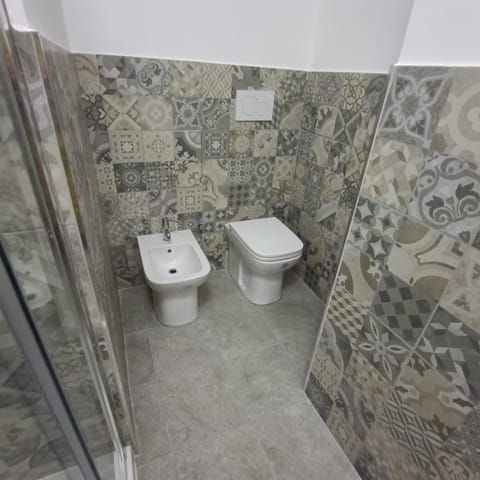 Shower, Toilet, Bathroom, bidet