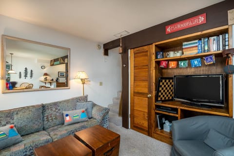 Cozy Corner Tamarack Condo 19 Apartment in Bear Valley