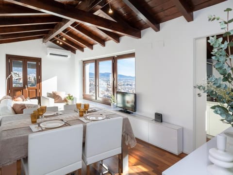 View (from property/room), Living room, Dining area