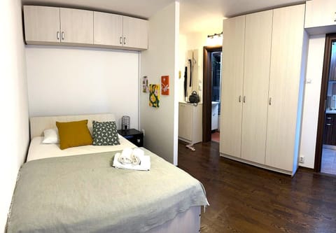Bed, Bedroom, heating, internet, storage
