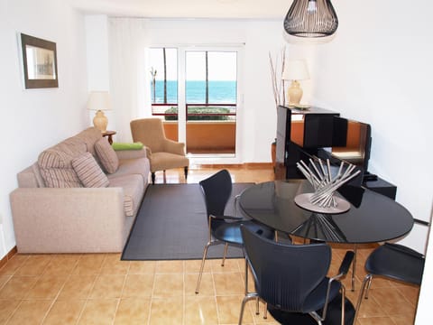 TV and multimedia, View (from property/room), Balcony/Terrace, Seating area, Dining area