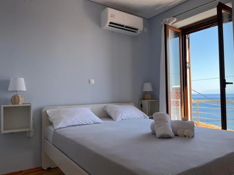 Bedroom, Sea view