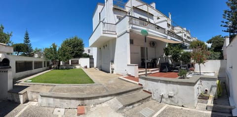 Property building, Garden