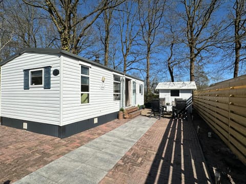 Property building, Day