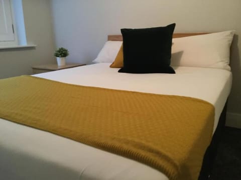 Smithfield area 2 bed apt 15 min walk to Temple Bar Apartment in Dublin