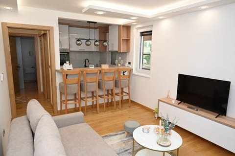 Kitchen or kitchenette, Living room, Dining area