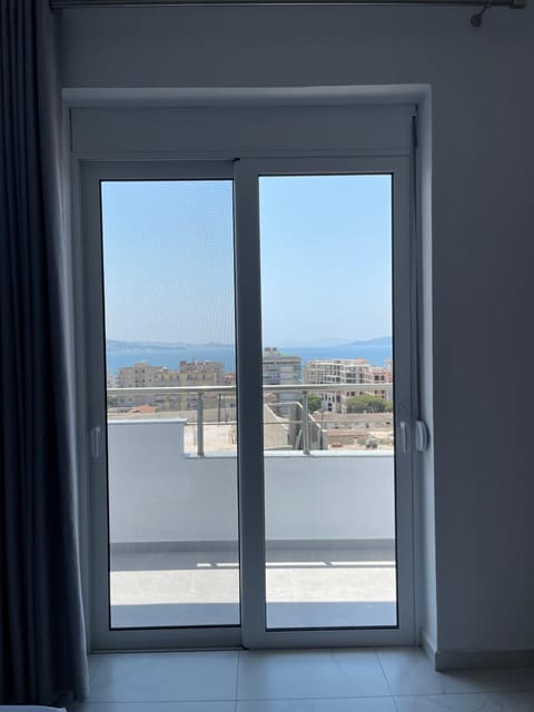 White House Dami Apartment in Sarandë