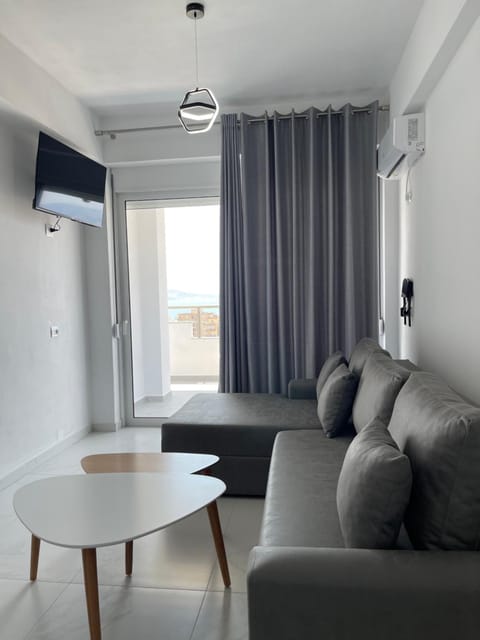 White House Dami Apartment in Sarandë