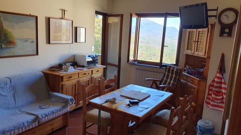 Appartamento Majella con 2 camere da letto e mansarda Apartment in Caramanico Terme