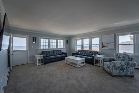 OCHG Lankford Oceanfront Penthouse Apartment in Ocean City