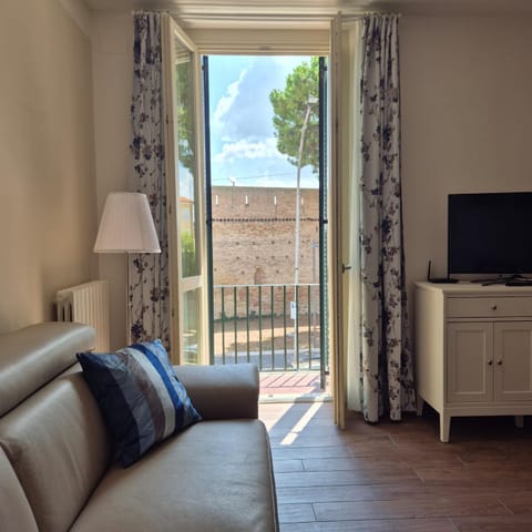 TV and multimedia, View (from property/room), Balcony/Terrace, Living room