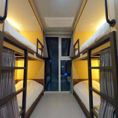 Bed, Bedroom, bunk bed