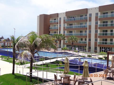 Property building, Day, Swimming pool