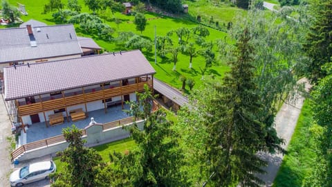 Property building, Neighbourhood, Natural landscape, Bird's eye view, Garden