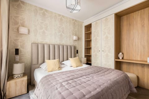 Bed, Bedroom, wardrobe