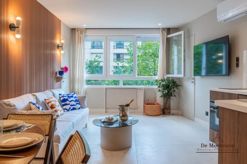 Montparnasse AC appartment in a prime location 22 -36M2 Apartment in Paris