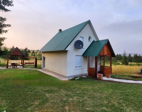 Vila Gardašević House in Montenegro