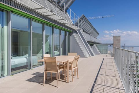 Property building, Patio, Day, View (from property/room), Balcony/Terrace, Seating area, Sea view