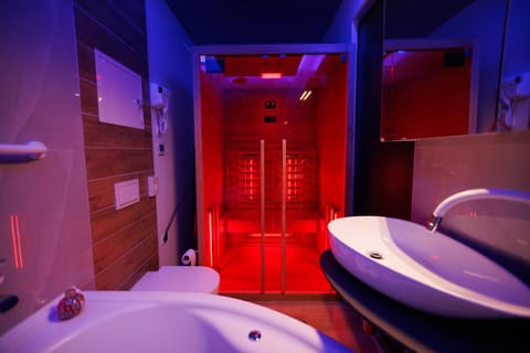 Sauna, Sauna, Bathroom