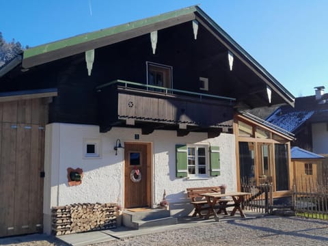 Ferienhaus Keramik-Alm mit Garten und Sauna House in Salzburgerland
