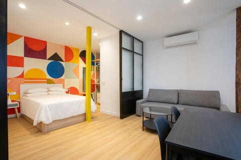 Living room, Seating area, air conditioner