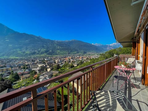 Property building, Patio, Day, Natural landscape, View (from property/room), Balcony/Terrace, Balcony/Terrace, Garden view, Mountain view