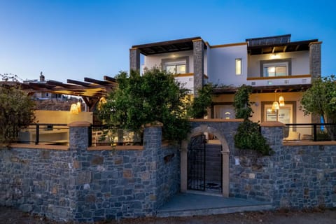 Property building, Day