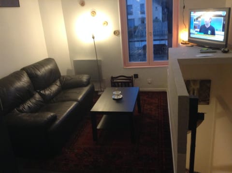 T2 accueil proche Paris Apartment in Sartrouville