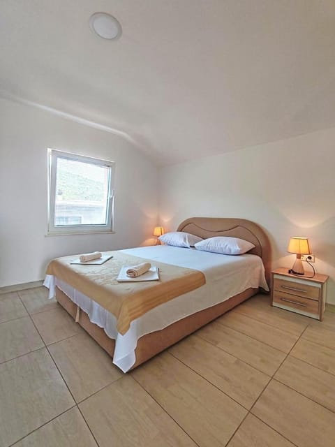 Apartment Pengo Apartment in Neum