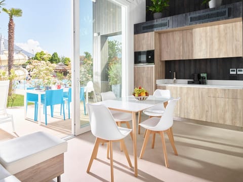 Balcony/Terrace, Dining area